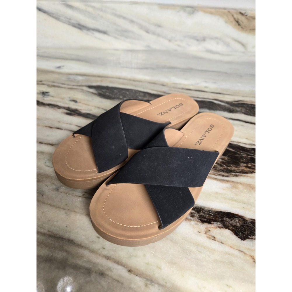 Solanz Black Crisscross Strap Sandals 7 - Picture 10 of 10